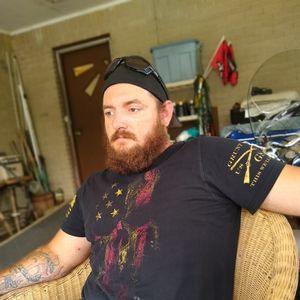 Meet your Posher, Dustin